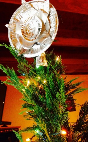 Popular estaño calendario Estrella navideña con platos descartables de aluminio